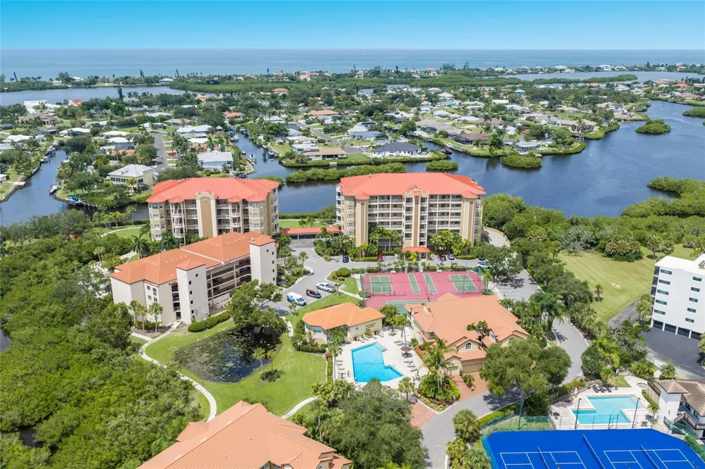 5100 JESSIE HARBOR DRIVE #404 Osprey, FL 34229