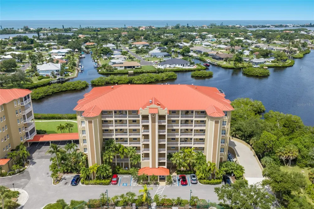 5100 JESSIE HARBOR DRIVE #404 Osprey, FL 34229