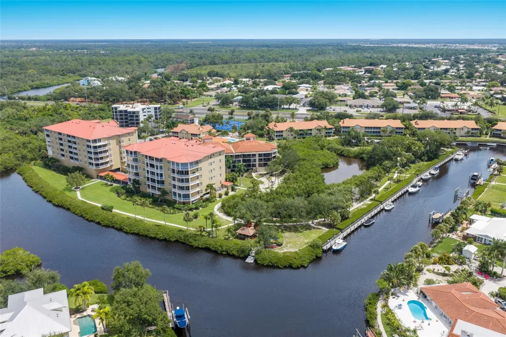 5100 JESSIE HARBOR DRIVE #404 Osprey, FL 34229