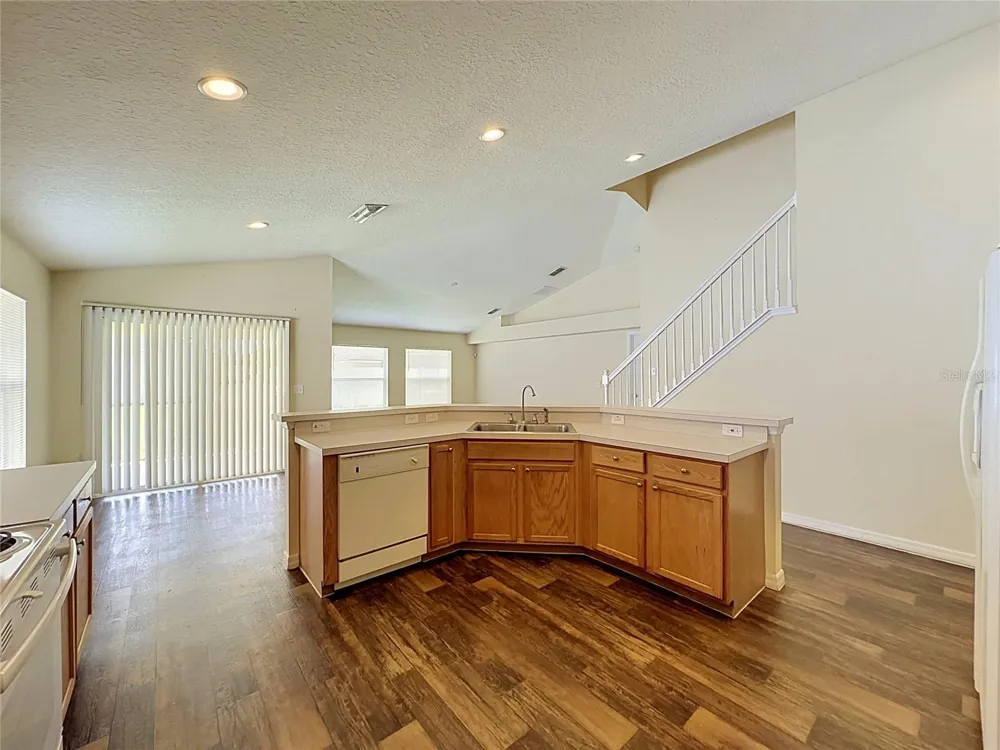 3066 EAGLE CROSSING DR Kissimmee, FL 34746