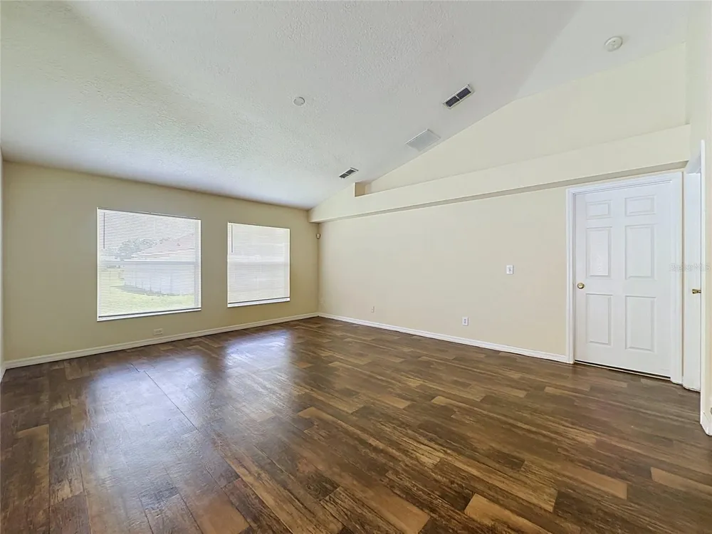 3066 EAGLE CROSSING DR Kissimmee, FL 34746