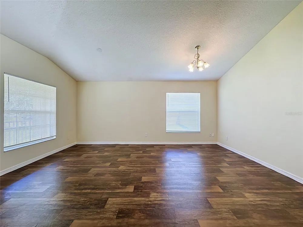 3066 EAGLE CROSSING DR Kissimmee, FL 34746