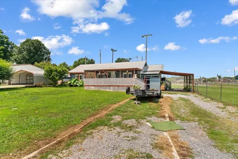 102 Glaze Drive
