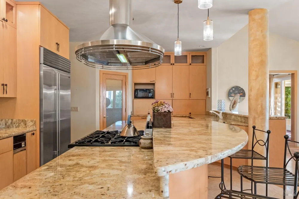 4163 E 3rd Avenue Napa, CA 94558