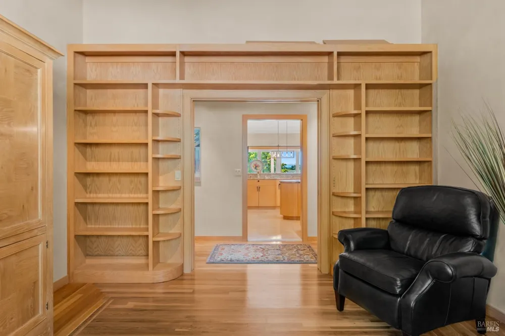 4163 E 3rd Avenue Napa, CA 94558