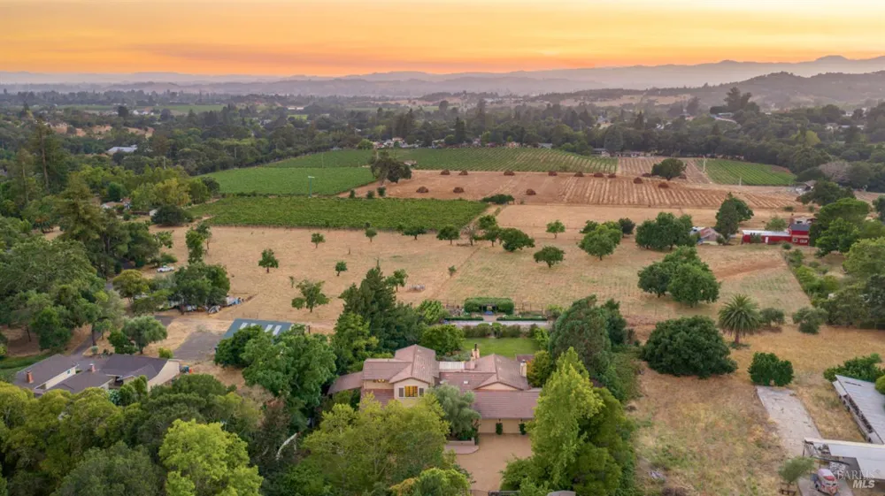 4163 E 3rd Avenue Napa, CA 94558