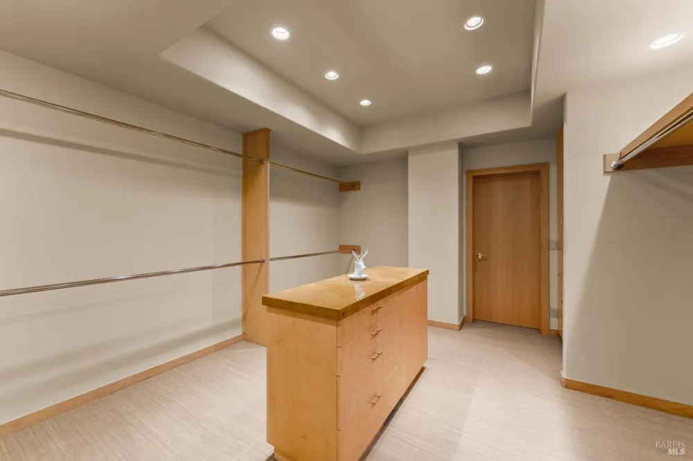 4163 E 3rd Avenue Napa, CA 94558