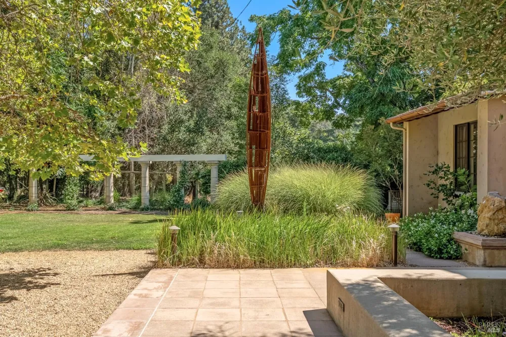 4163 E 3rd Avenue Napa, CA 94558