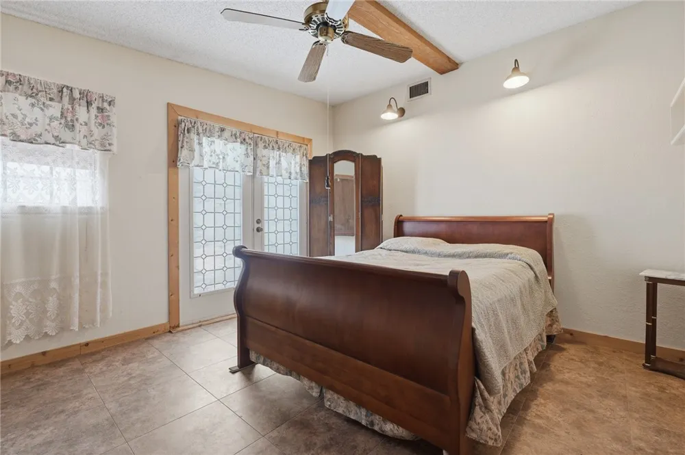 3949 County Road 4705 Aransas Pass, TX 78336