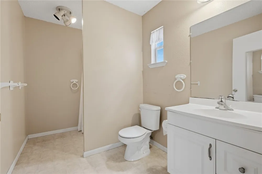 3949 County Road 4705 Aransas Pass, TX 78336