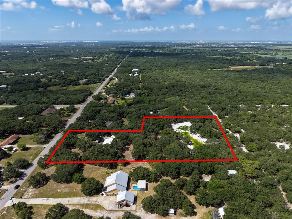 3949 County Road 4705 Aransas Pass, TX 78336