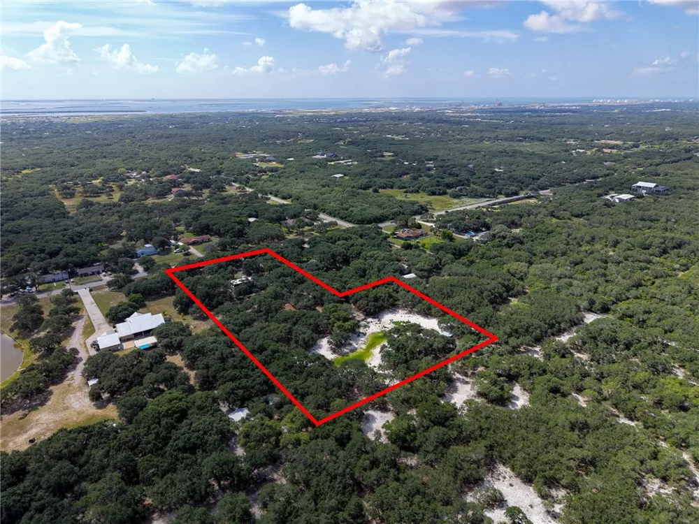 3949 County Road 4705 Aransas Pass, TX 78336