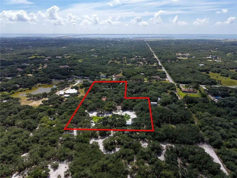 3949 County Road 4705 Aransas Pass, TX 78336
