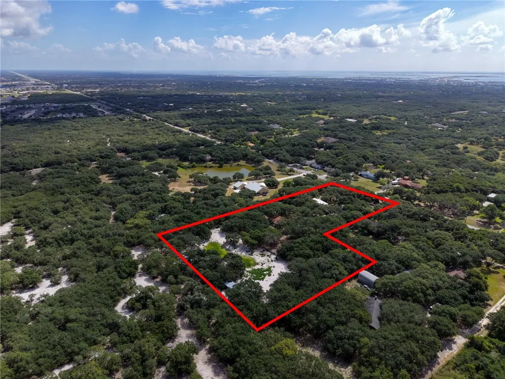3949 County Road 4705 Aransas Pass, TX 78336