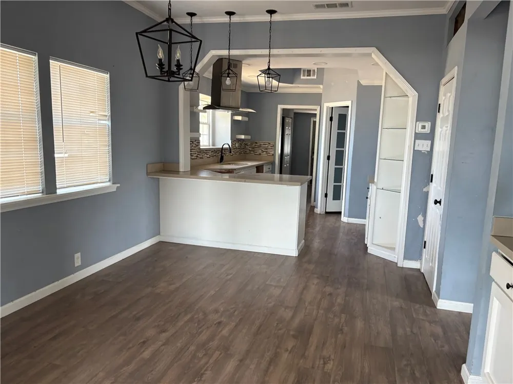 131 W Oregon Street Bishop, TX 78343