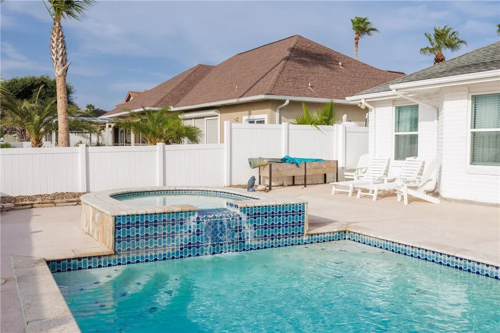 14846 Dasmarinas Drive Corpus Christi, TX 78418
