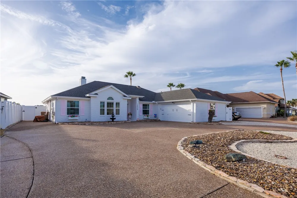 14846 Dasmarinas Drive Corpus Christi, TX 78418
