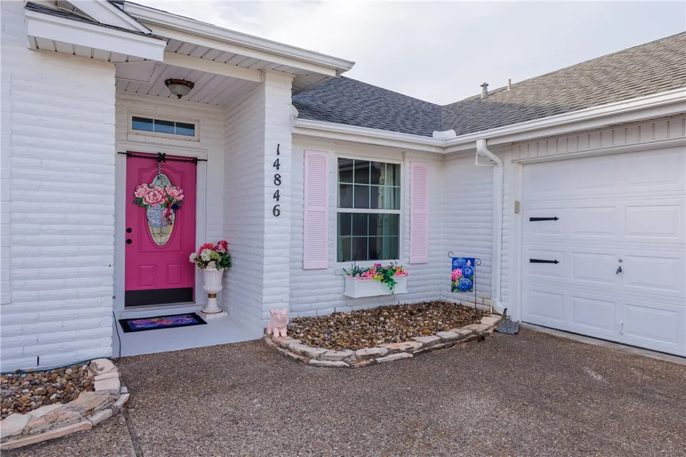 14846 Dasmarinas Drive Corpus Christi, TX 78418