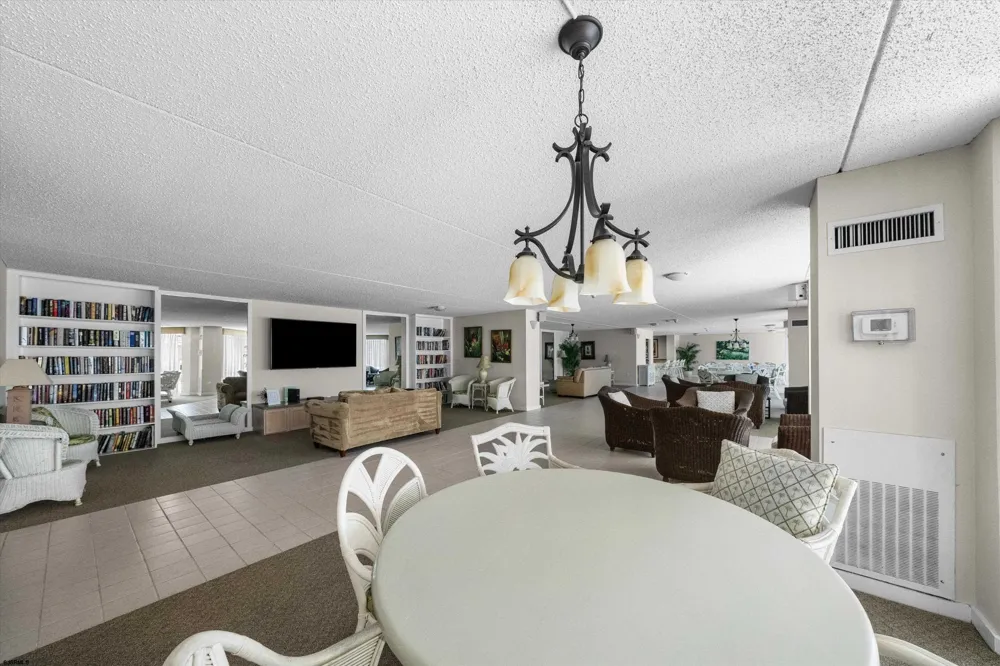 935 Ocean Ave Ocean City, NJ 08226