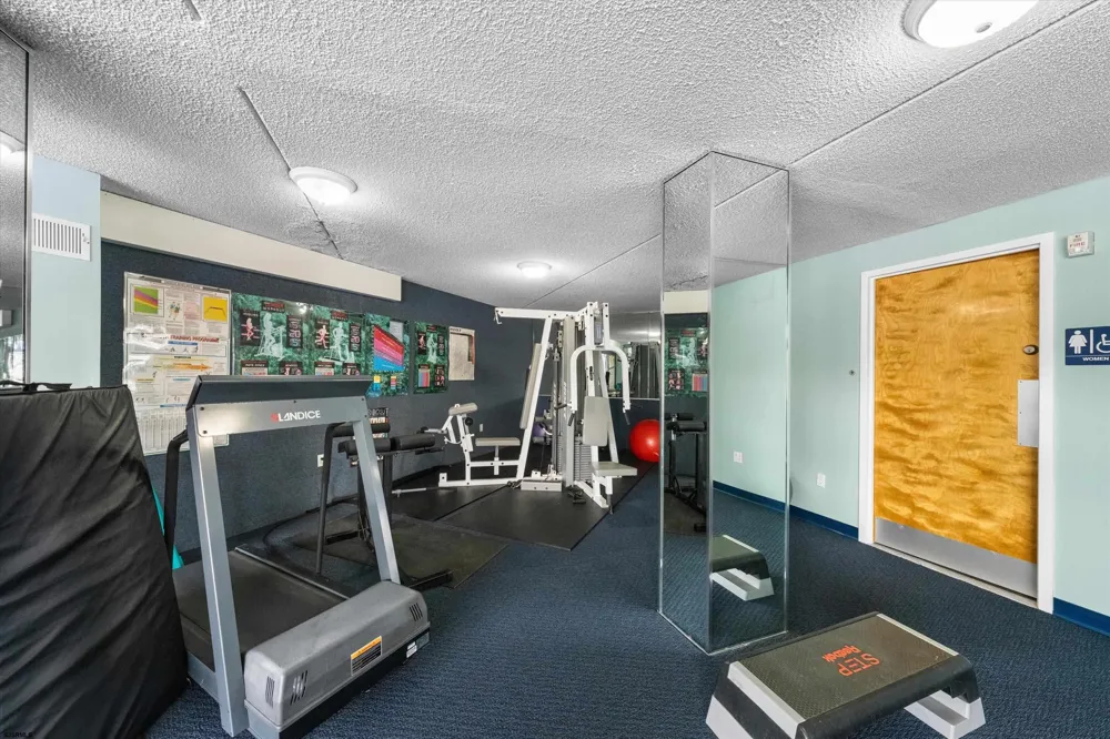 935 Ocean Ave Ocean City, NJ 08226