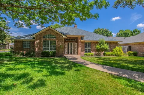 3021 Chimney Hill Drive
