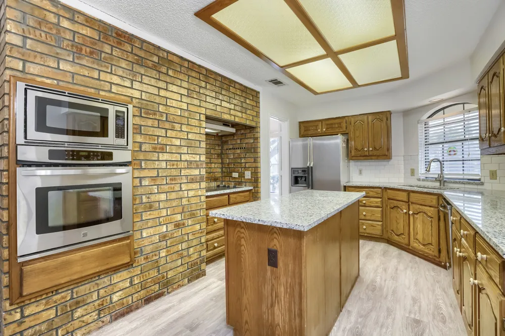 1931 Silver Creek Place Duncanville, TX 75137