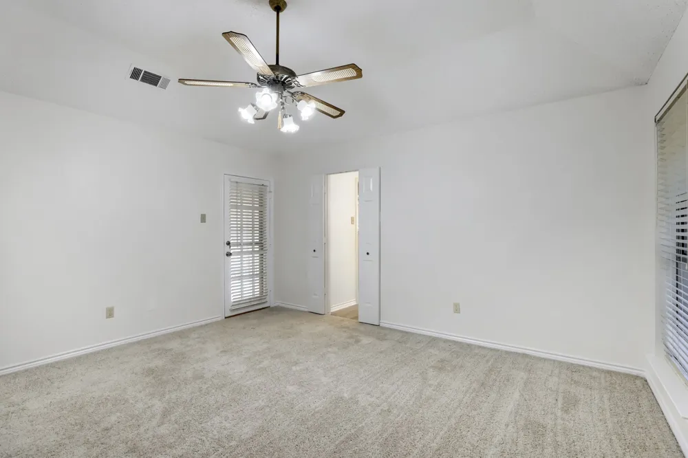 1931 Silver Creek Place Duncanville, TX 75137