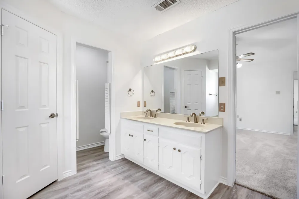 1931 Silver Creek Place Duncanville, TX 75137