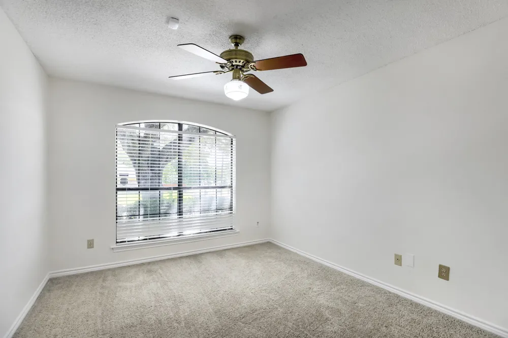 1931 Silver Creek Place Duncanville, TX 75137