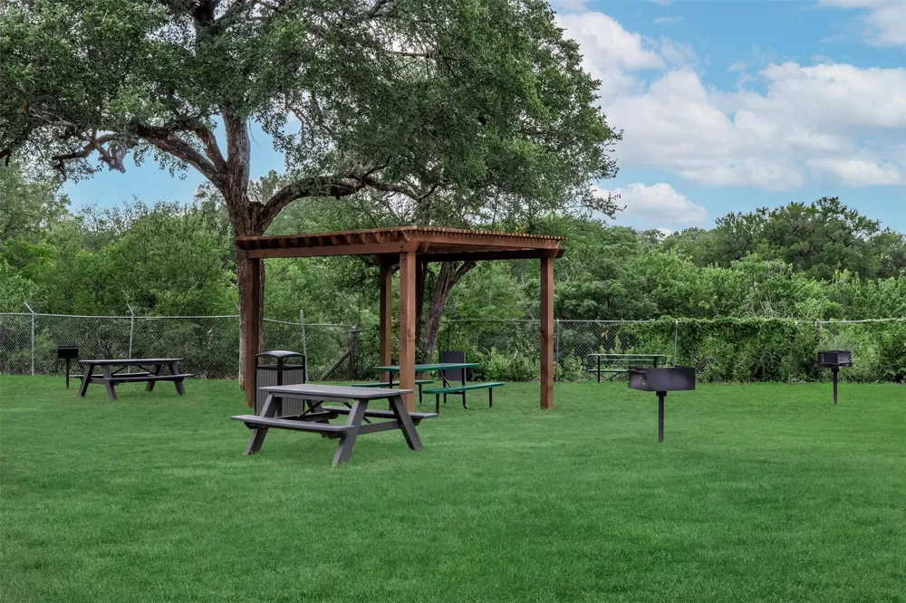3001 Jane Lane #1206 Haltom City, TX 76117