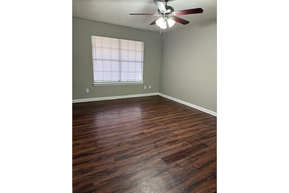 3001 Jane Lane #1206 Haltom City, TX 76117