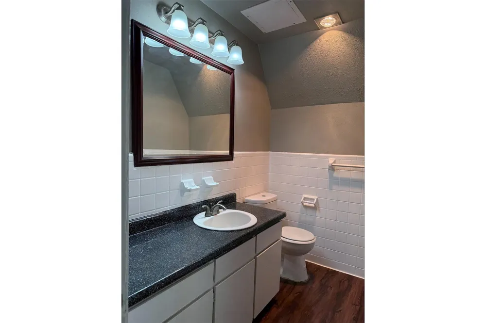 3001 Jane Lane #1206 Haltom City, TX 76117