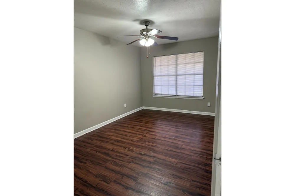 3001 Jane Lane #1206 Haltom City, TX 76117