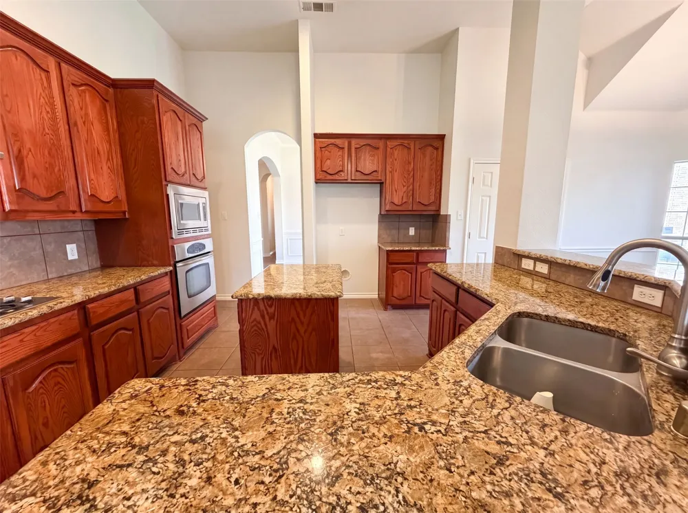 529 Olympia Street DeSoto, TX 75115