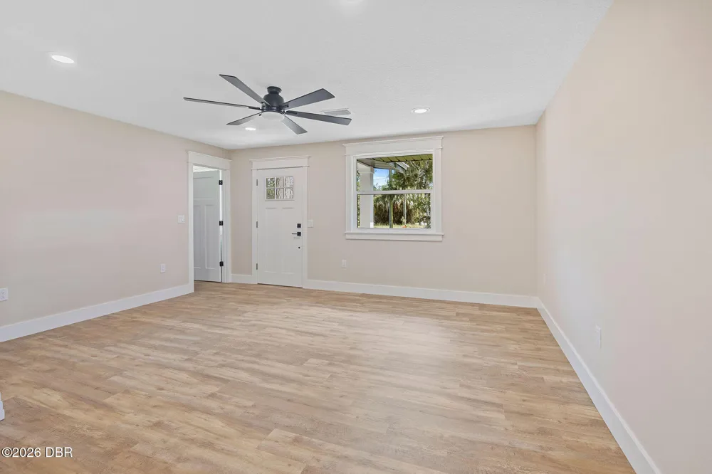 2463 Pioneer Trail New Smyrna Beach, FL 32168