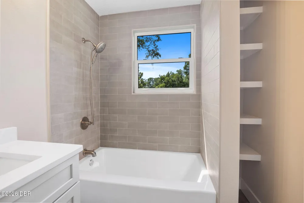 2463 Pioneer Trail New Smyrna Beach, FL 32168