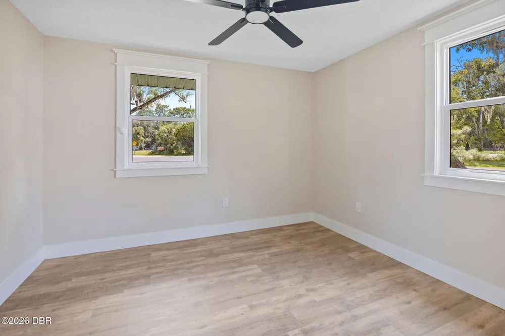 2463 Pioneer Trail New Smyrna Beach, FL 32168
