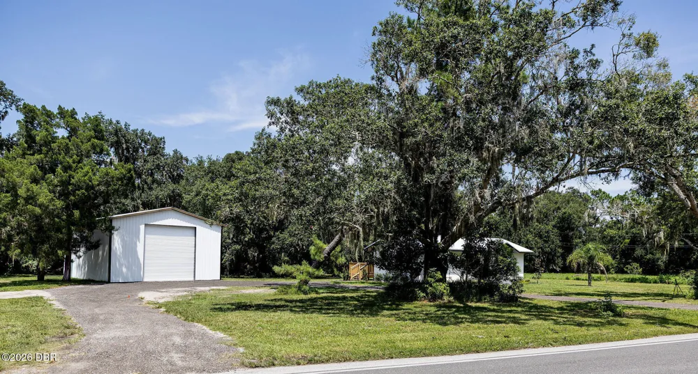 2463 Pioneer Trail New Smyrna Beach, FL 32168