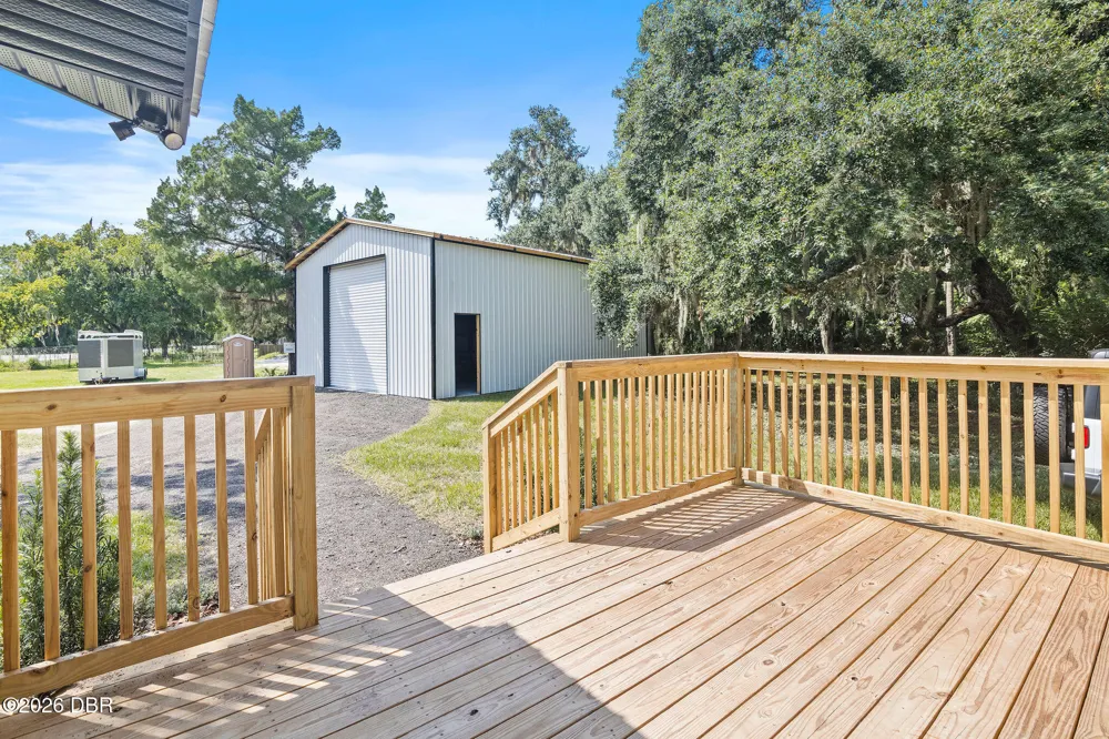2463 Pioneer Trail New Smyrna Beach, FL 32168