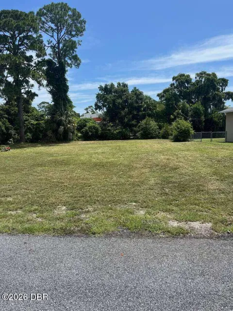 1715 Edgewater Drive