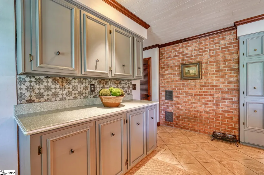 688 Corinth Road Gaffney, SC 29340