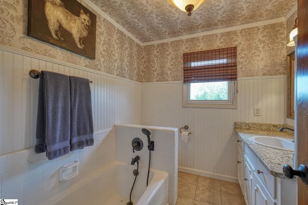 688 Corinth Road Gaffney, SC 29340