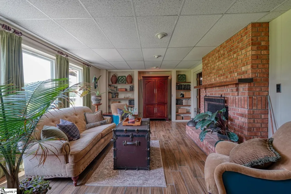 688 Corinth Road Gaffney, SC 29340