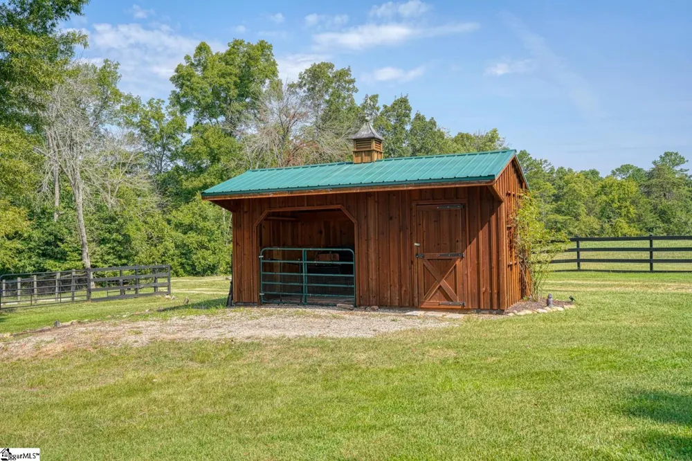 688 Corinth Road Gaffney, SC 29340