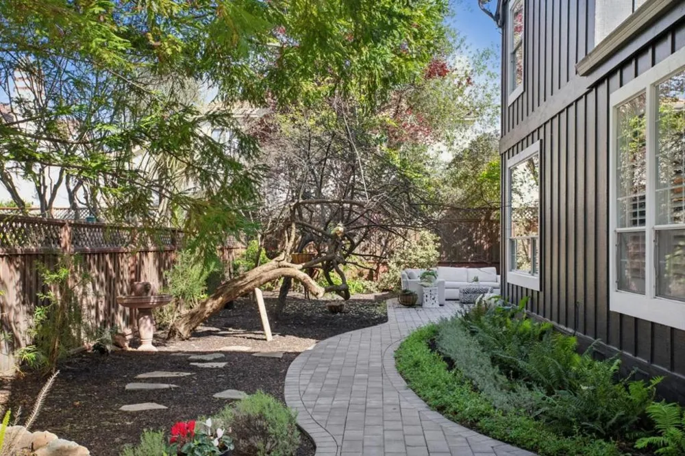 220 Eagle Trace Drive Half Moon Bay, CA 94019
