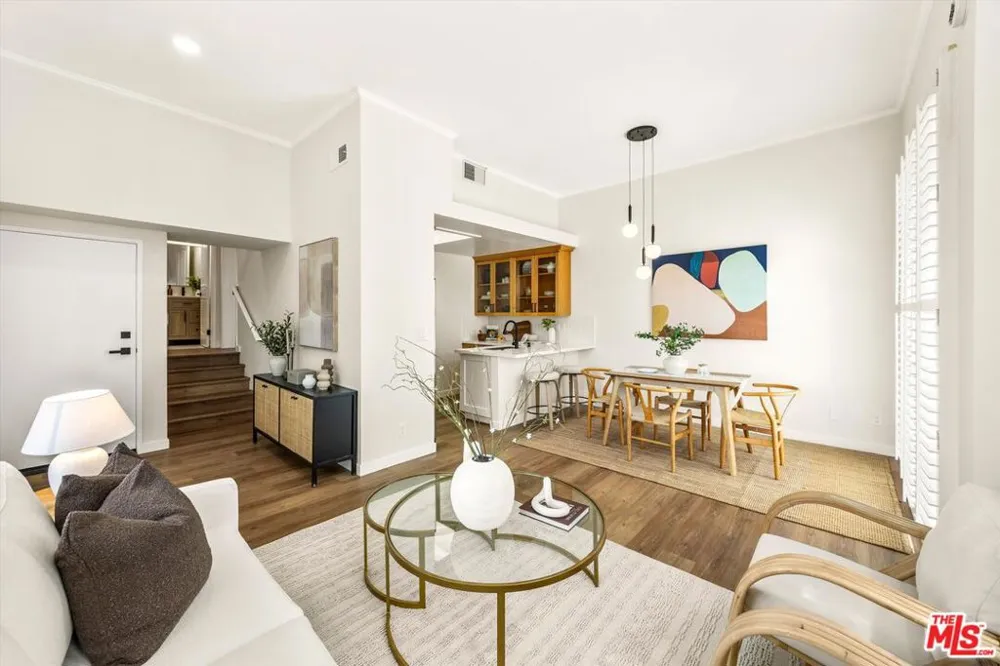 1098 Everett Place Los Angeles, CA 90026