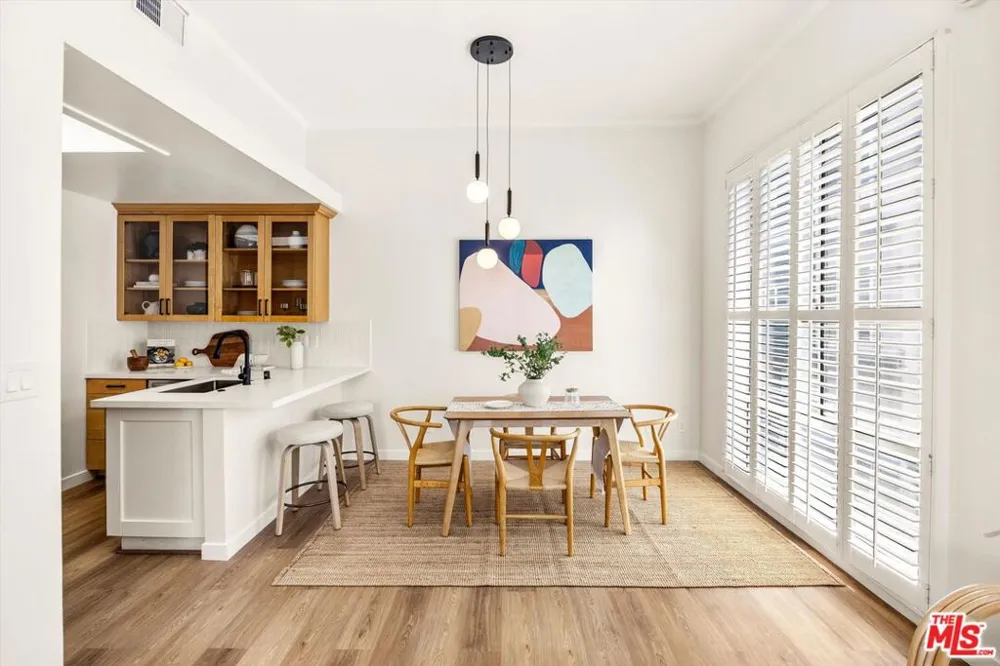 1098 Everett Place Los Angeles, CA 90026