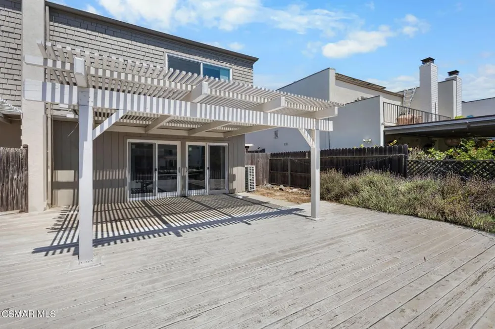1654 Edgewater Lane Camarillo, CA 93010