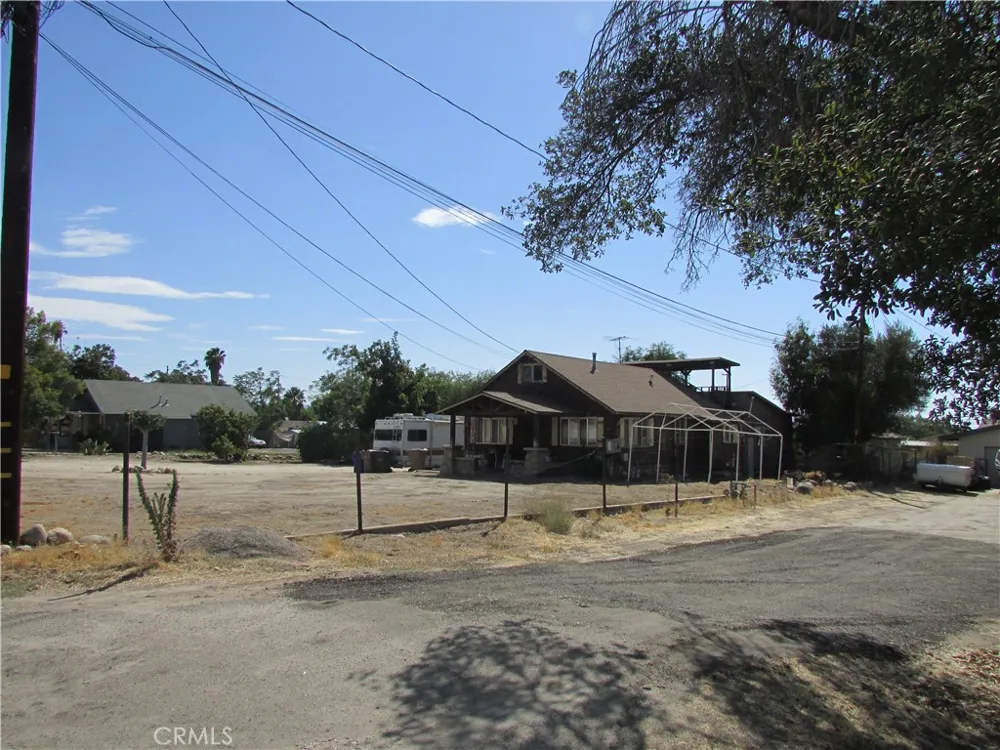1345 Turquoise Avenue Mentone, CA 92359