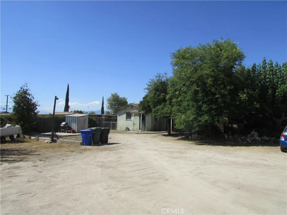 1345 Turquoise Avenue Mentone, CA 92359